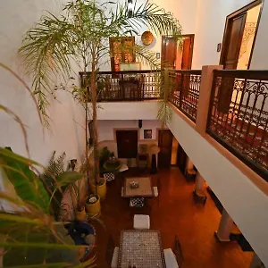 3* Riad Thycas