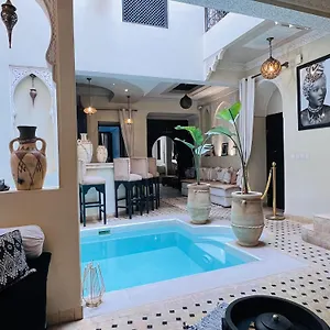 4* Pensión Reve D'or